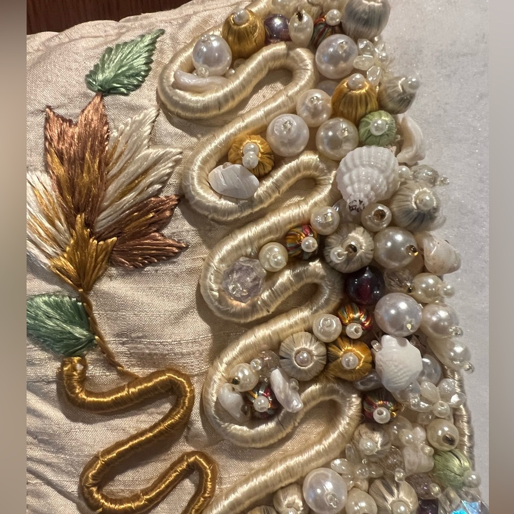 🐚⭐️Vintage Caron Joy for Designworks LA Silk Beaded Embroidered Shell Vest⭐️🐚 - Picture 3 of 10